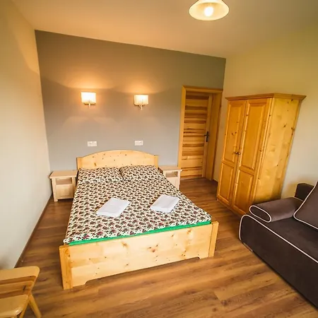 בית הארחה Pod Hawraniem Pokoje Z Widokiem Na Tatry Ski & Bike Friendly Jurgow 3*